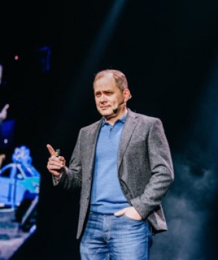 Alexander Vysotsky spoke at Megatrain 2020 for the 8000th Sports Palace!